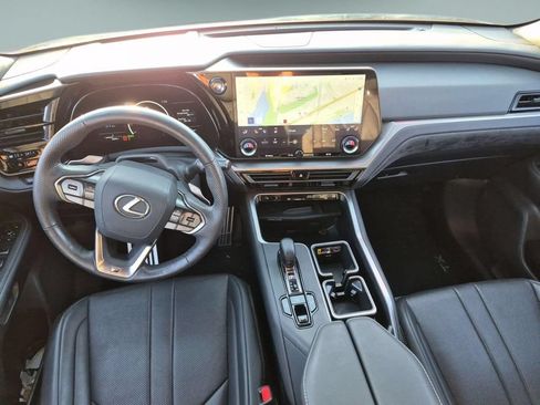 Used 2024 Lexus TX 500h AWD w/ Technology Package image 17