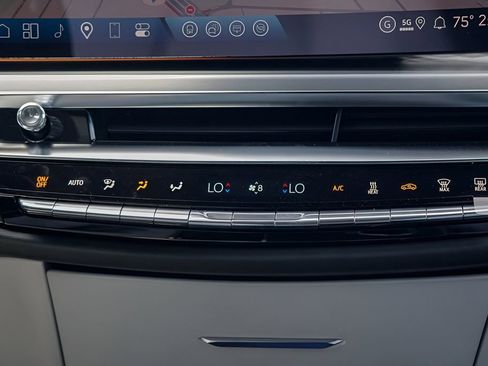 New 2026 Cadillac Lyriq Luxury w/ LPO, Floor Liner Package image 22