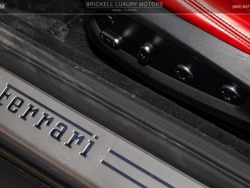 Used 2018 Ferrari GTC4Lusso T RWD image 71