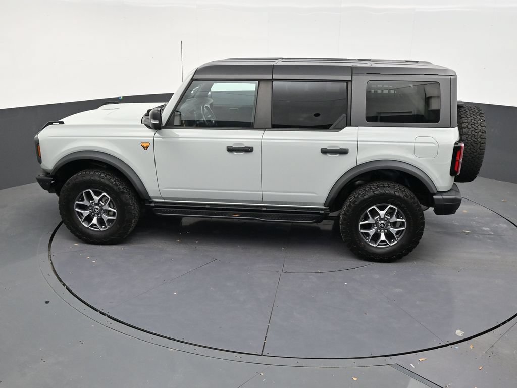 Used 2024 Ford Bronco Badlands AWD/4WD image 13