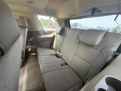 Used 2017 Chevrolet Tahoe Premier AWD/4WD image 19