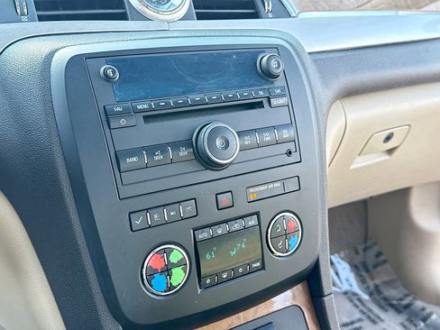 Used 2008 Buick Enclave CX w/ Driver Confidence Package image 10