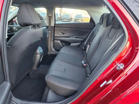 New 2026 Hyundai Elantra SE FWD image 16