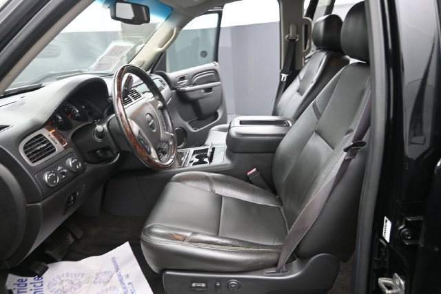 Used 2014 GMC Sierra 2500 Denali w/ Snow Plow Prep Package AWD/4WD image 18