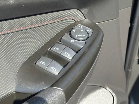 Used 2023 Chevrolet TrailBlazer RS FWD image 22
