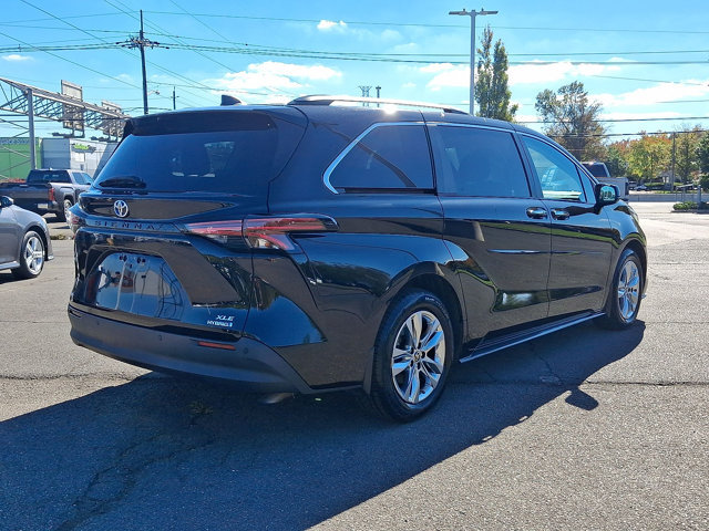 Used 2022 Toyota Sienna XLE w/ XLE Plus Package AWD/4WD image 25