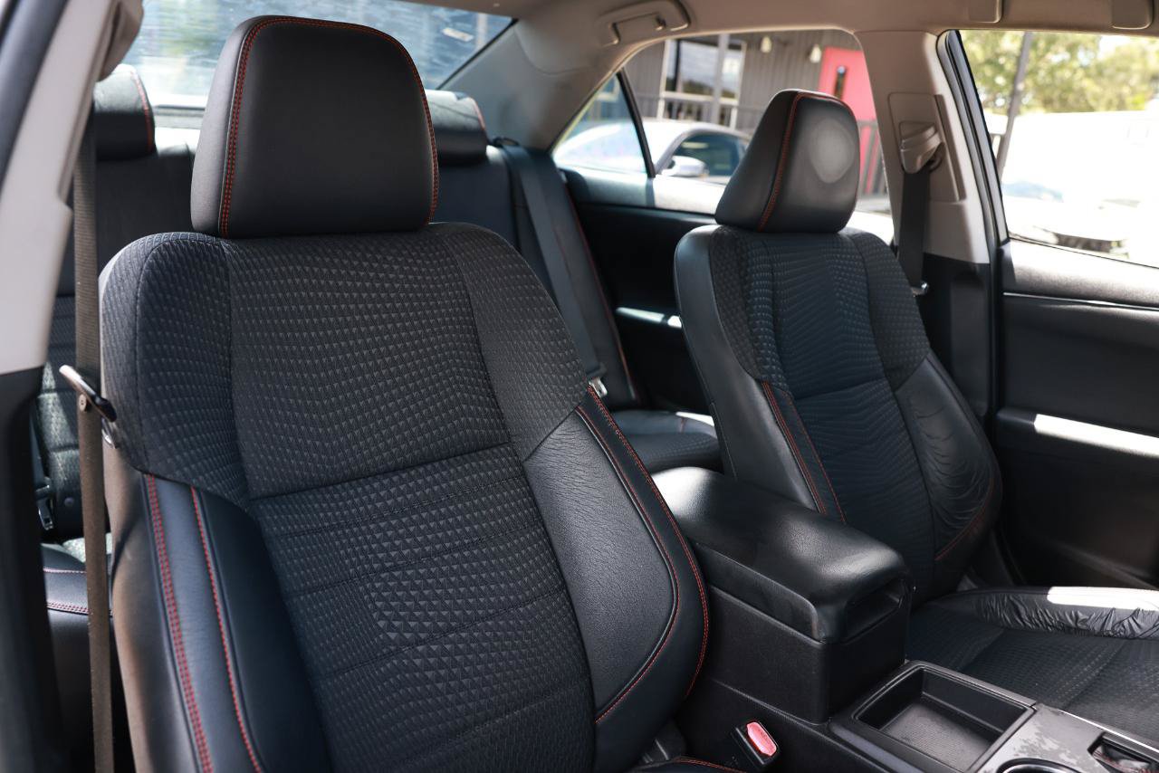 Used 2015 Toyota Camry SE FWD image 16