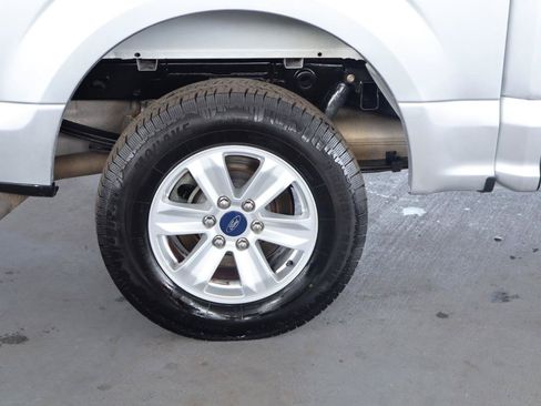 Used 2016 Ford F150 XLT RWD image 5