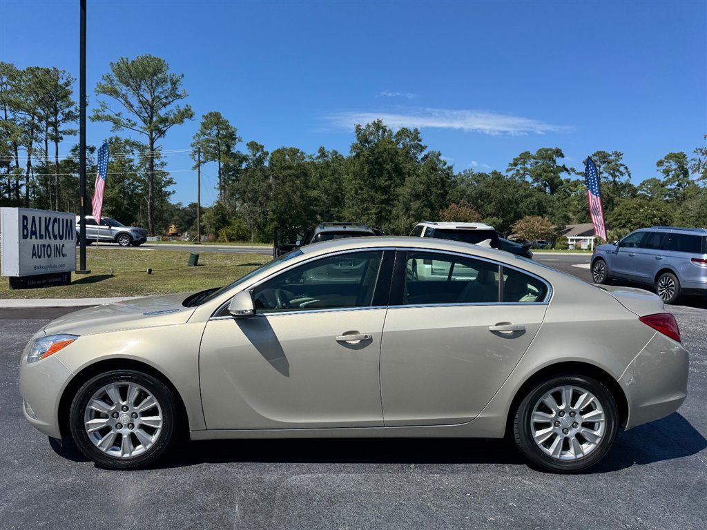 Used 2013 Buick Regal Leather FWD image 5