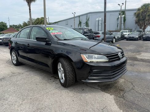 Used 2017 Volkswagen Jetta S FWD image 3
