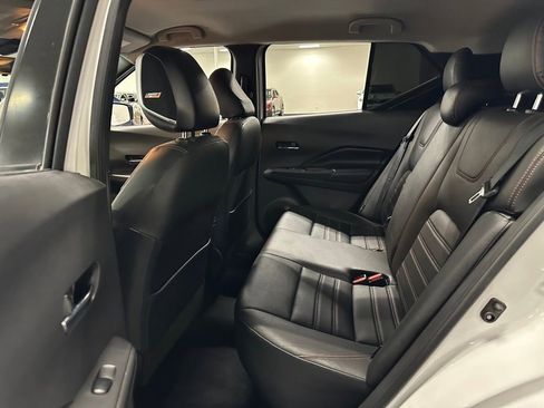 Used 2020 Nissan Kicks SR w/ SR Premium Package FWD image 27