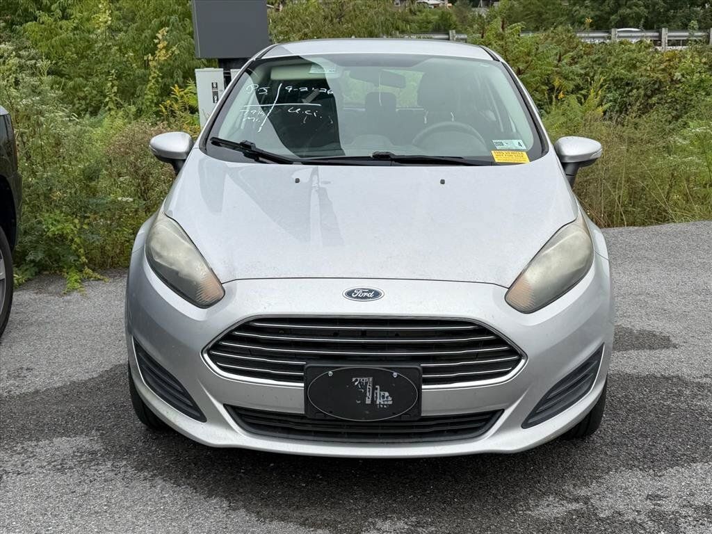 Used 2017 Ford Fiesta SE w/ Cold Weather Package FWD image 4