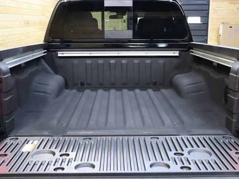 Used 2026 Nissan Frontier PRO-4X w/ Pro-4x Convenience Package AWD/4WD image 32