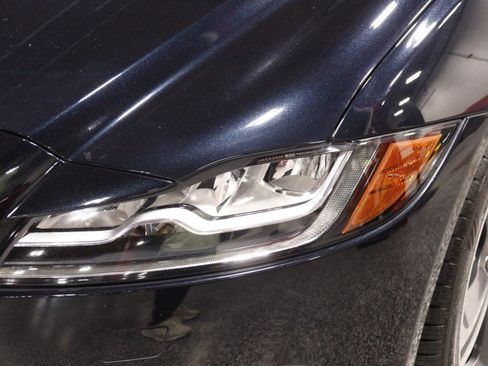Used 2018 Jaguar XF First Edition AWD/4WD image 14