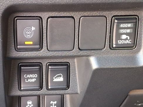 Used 2023 Nissan Frontier PRO-4X w/ Pro-4X Premium Package image 25