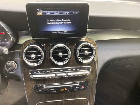 Used 2019 Mercedes-Benz GLC 300 GLC 300 image 16