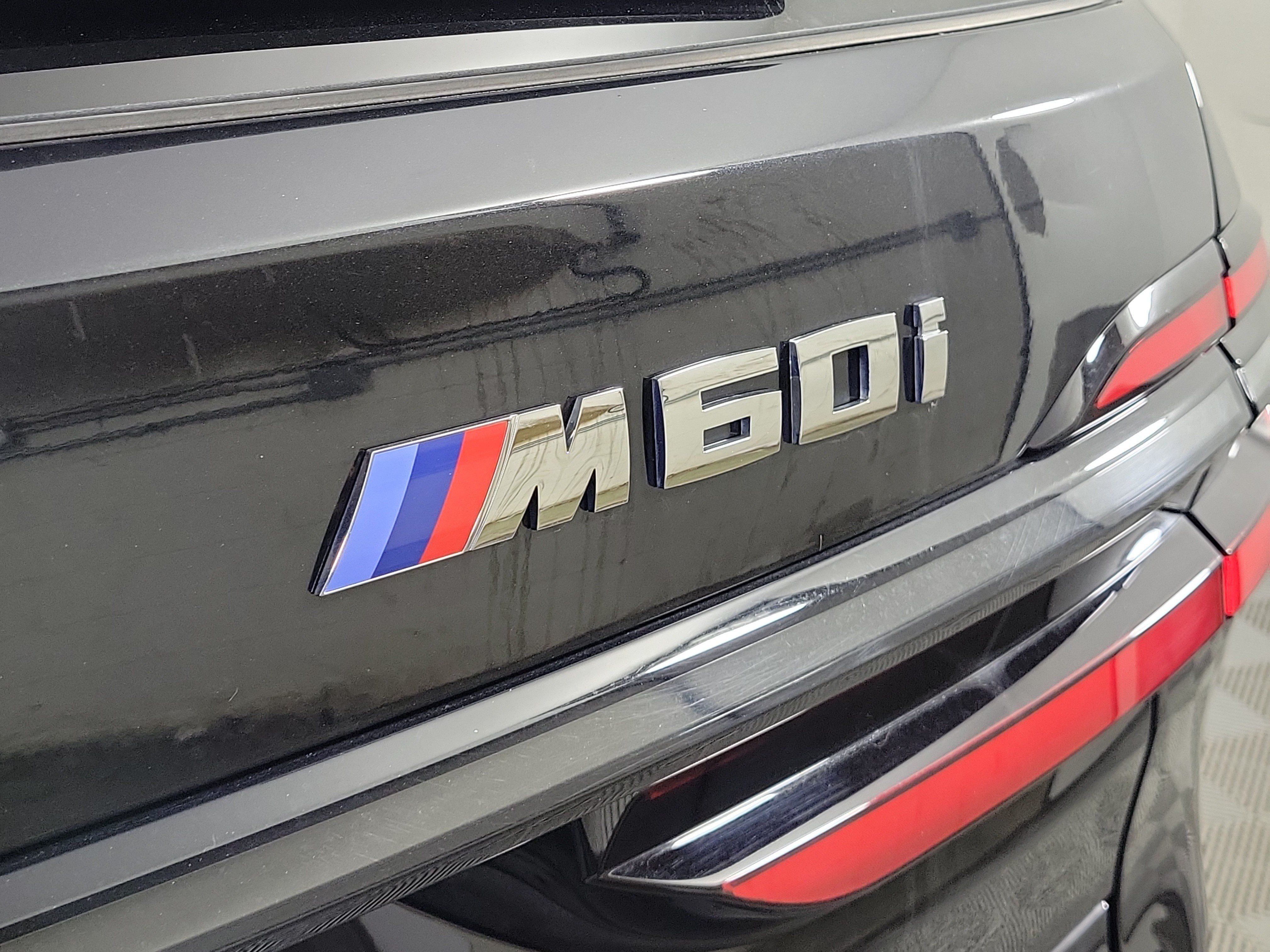 Certified 2027 BMW X7 M60i AWD/4WD image 8