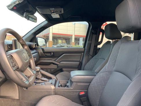 Used 2024 Toyota Tacoma SR RWD image 10