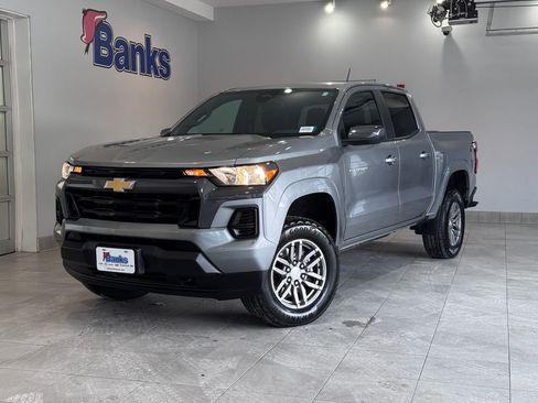 Certified 2023 Chevrolet Colorado LT image 2