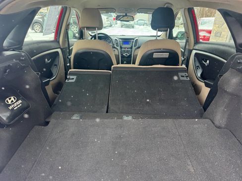 Used 2013 Hyundai Elantra GT w/ Touch & Go Pkg image 17