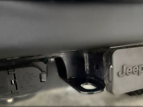 Used 2022 Jeep Wrangler Unlimited Rubicon w/ Dual Top Group image 11