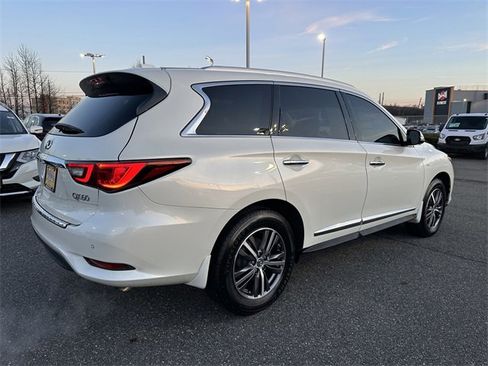 Used 2019 INFINITI QX60 Luxe w/ Essential Package image 5