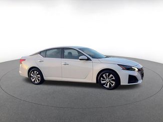 Used 2023 Nissan Altima 2.5 S video 2