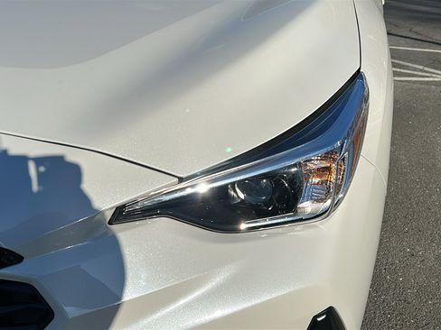 Certified 2025 Subaru Impreza 2.0i image 5