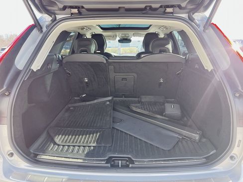 Certified 2023 Volvo XC60 B5 Plus w/ Protection Package Premier image 26