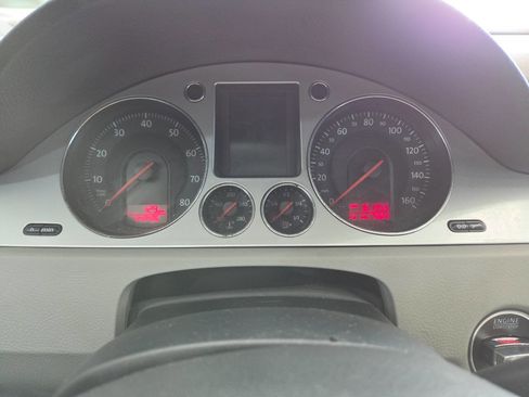 Used 2009 Volkswagen Passat Komfort FWD image 33