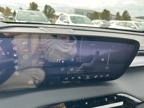 New 2026 Buick Enclave Sport Touring w/ Power Package image 28