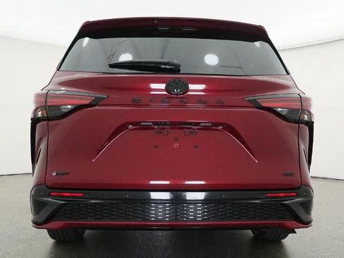 New 2026 Toyota Sienna XSE FWD image 23