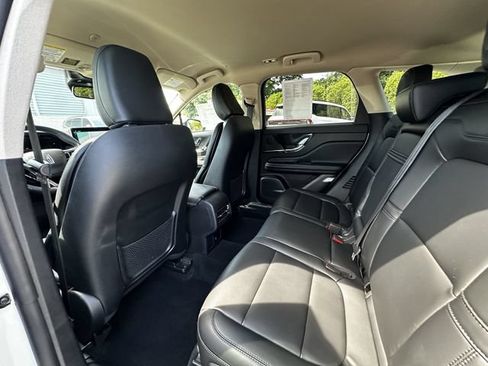 Certified 2024 Lincoln Corsair AWD image 18
