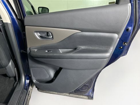 Used 2024 Nissan Murano SV image 28