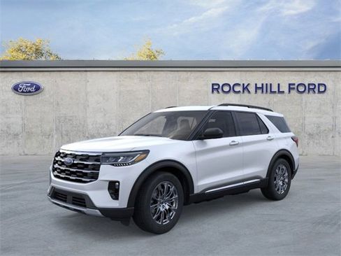 New 2025 Ford Explorer Active w/ Active Comfort Package image 2