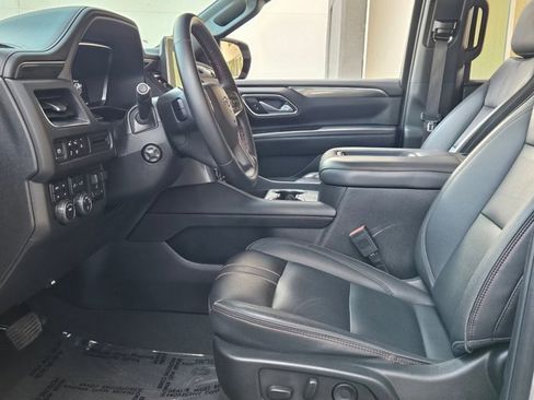 Used 2023 Chevrolet Suburban RST w/ Sport Performance Package AWD/4WD image 17