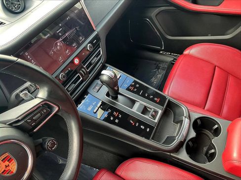 Used 2023 Porsche Macan GTS AWD/4WD image 18