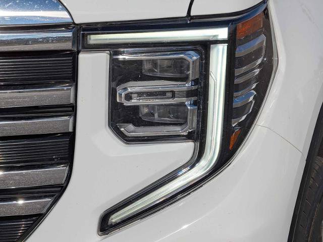 Used 2025 GMC Sierra 1500 SLT AWD/4WD image 10
