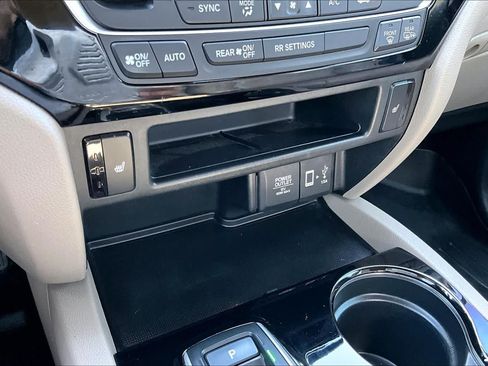 Used 2020 Honda Ridgeline RTL-E image 32