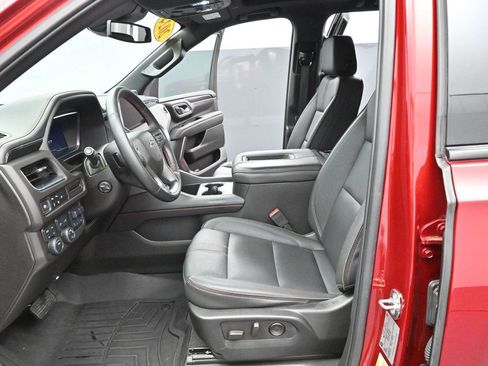 Used 2024 Chevrolet Tahoe RST w/ Luxury Package AWD/4WD image 16