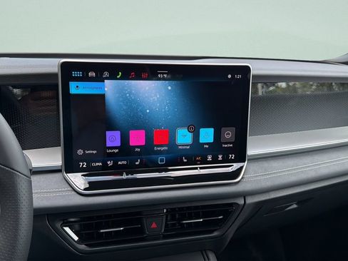 New 2026 Volkswagen Tiguan SE R-Line FWD image 37