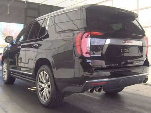 Used 2023 GMC Yukon Denali AWD/4WD image 2