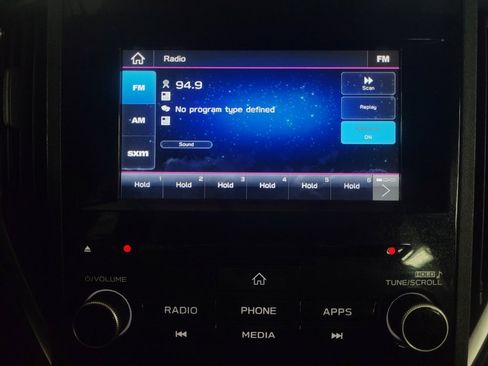 Used 2019 Subaru Impreza 2.0i Premium image 25
