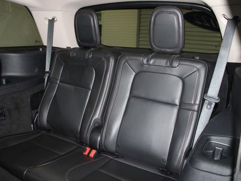 Used 2022 Lincoln Aviator Reserve w/ Equipment Group 201A AWD/4WD image 26