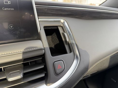 Certified 2023 GMC Yukon SLT w/ SLT Premium Package image 30