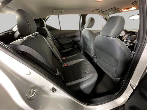 Used 2019 Nissan Kicks SV FWD image 25