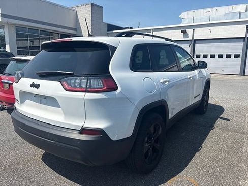 Used 2021 Jeep Cherokee Latitude Plus AWD/4WD image 9