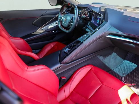 Certified 2024 Chevrolet Corvette Stingray Coupe w/ 1LT RWD image 28