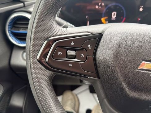 Certified 2025 Chevrolet Trax LT image 23