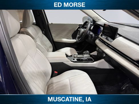 Used 2025 Mitsubishi Outlander SEL FWD image 15